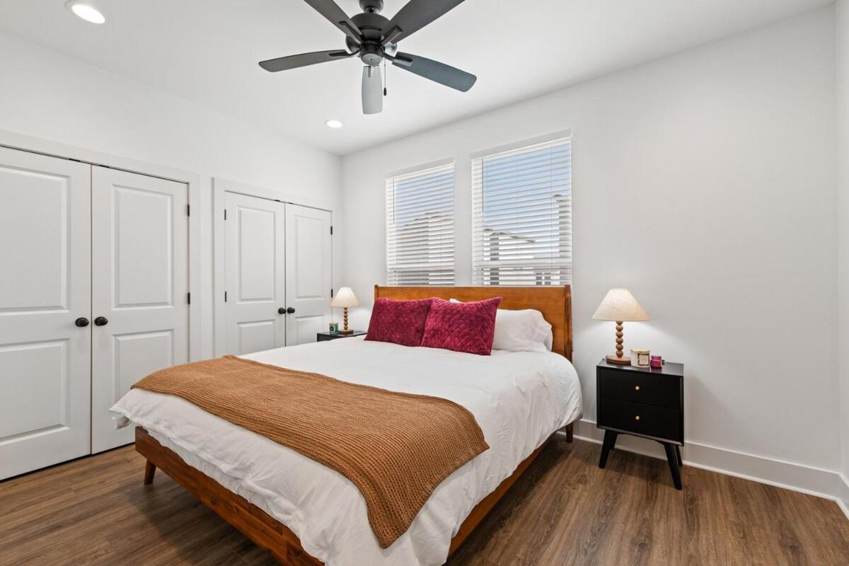 New Thibodeaux House Cajun Luxury 65 Tv Fast Wifi Apartment Lafayette Exterior photo